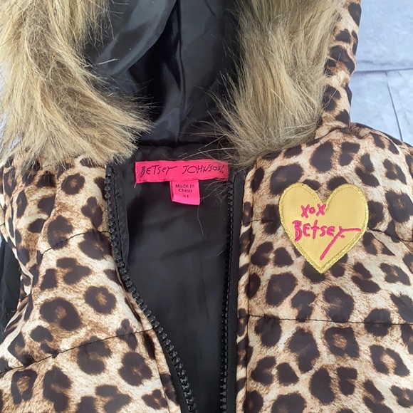 Betsey Johnson faux fur toddler vest size 3T - Picture 3 of 7